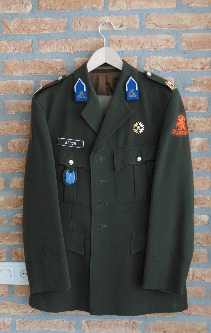 DT63 Brigadegeneraal H. Bosch
Bosch studeerde van 1966 tot 1970 aan de Koninklijke Militaire Academie te Breda. 
