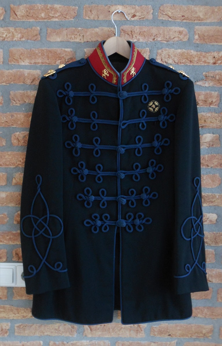 GkT Generaal Majoor Brackel
Generaal Majoor der Artillerie b.d. FJG Brackel is op 20 mei 2007 te Arendonk overleden. FJG Brackel was een moedig man, drager van het Bronzen Kruis.
