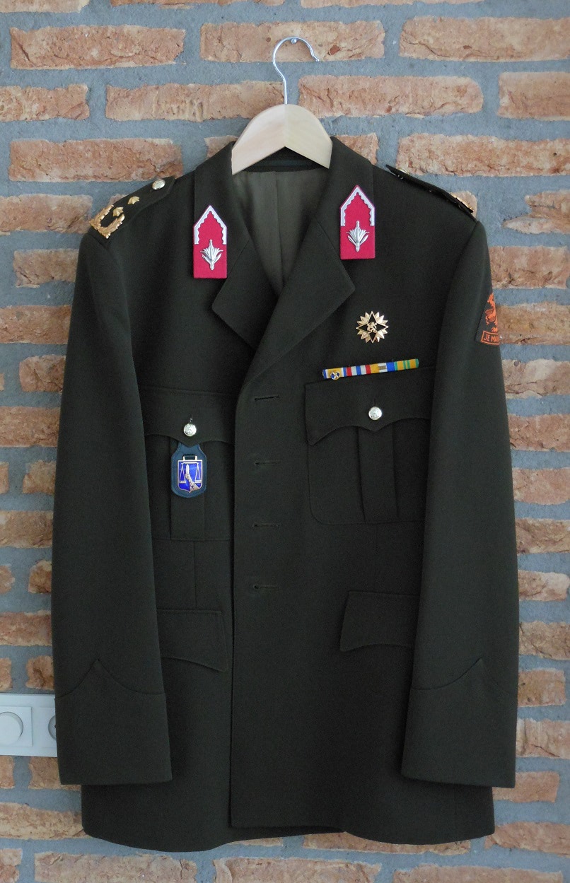 DT63 Generaal-majoor der Militaire Administratie H. Breimer
Generaal-majoor der Militaire Administratie H. Breimer, directeur Economisch Beheer Koninklijke Landmacht van 1985 tot 1987. 
