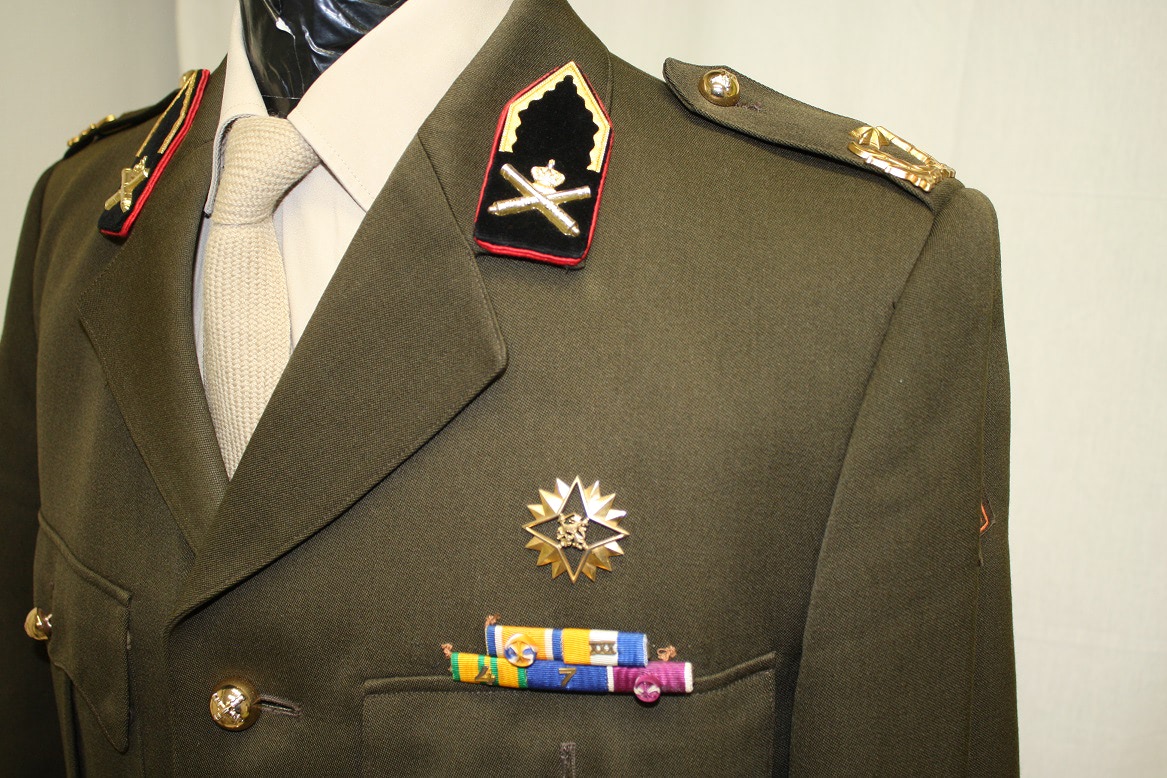 DT63 brigade-generaal J.P.M Brüning. detail
