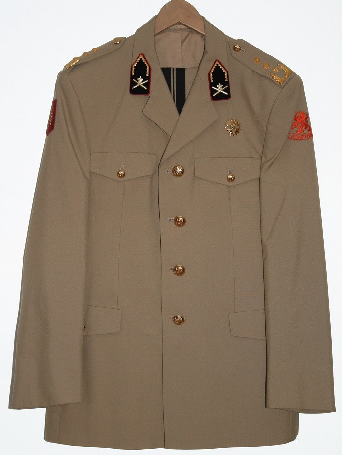 DTT2000 Luitenant Generaal Artillerie
