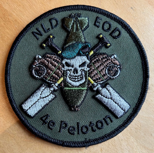 Gedragen binnen EODD maar niet officieel door defensie uitgegeven
