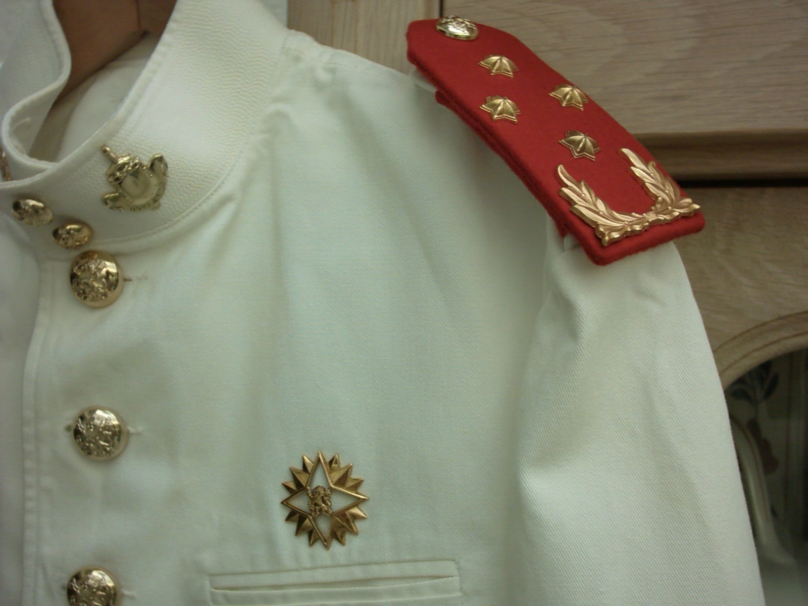Generaal Huijser GkTT detail
