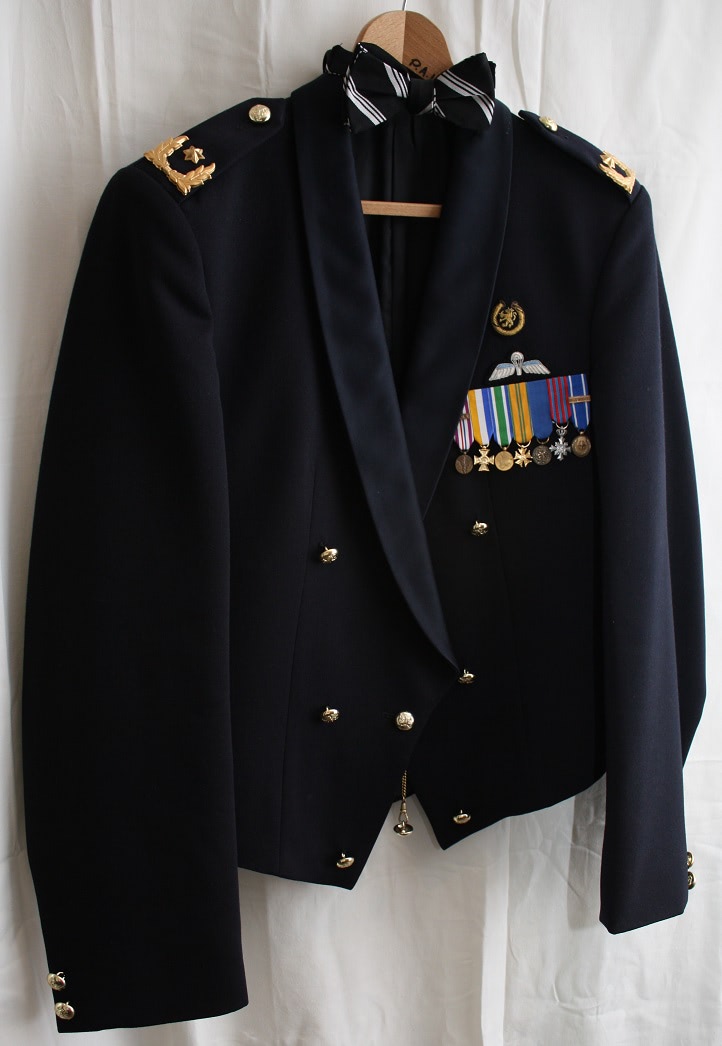 AT Brigadegeneraal MJD
