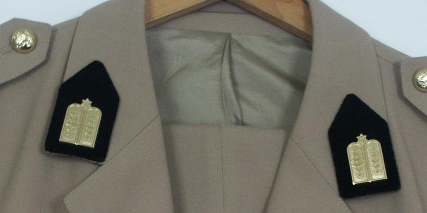 tropenuniform voormalig hoofd Krijgsmachtrabbijn Boosman
