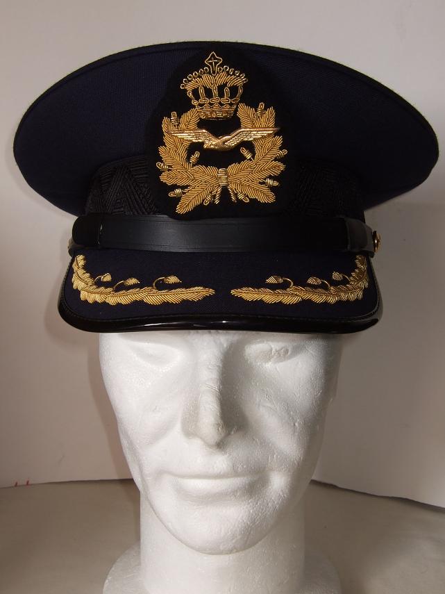 Pet kolonel klu nieuw DT
