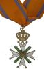 Bestandsnaam=MWO_Commandeur_halskruis_-_2000.JPG
Bestandsgrootte=40KiB
Afmetingen = 454x700
Datum toegevoegd = 01 okt 2016 MWO_Commandeur_halskruis_-_2000.JPG