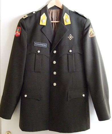 Uniform Generaal Schouenberg
Geschonken aan Rob van Hek

